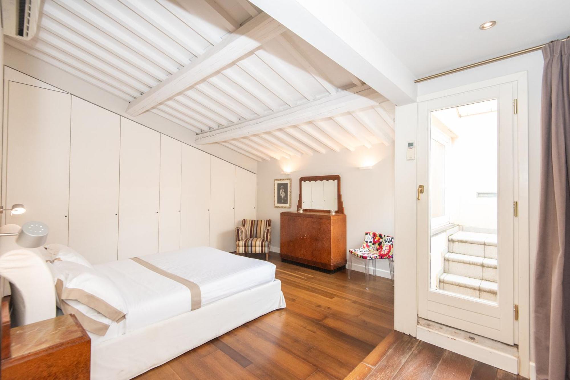 Giambologna Attic By Firenze Prestige Lägenhet Exteriör bild